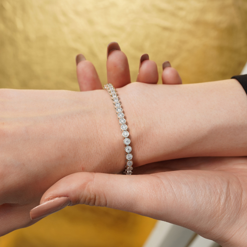 4 CT Lab Grown Classic Bezel Set Diamond Tennis Bracelet Bezel Set In 18K White Gold