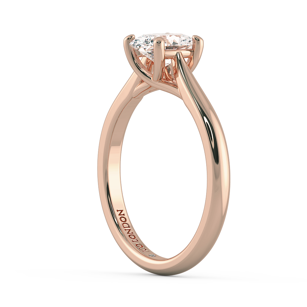 Oval Solitaire Engagement Rings