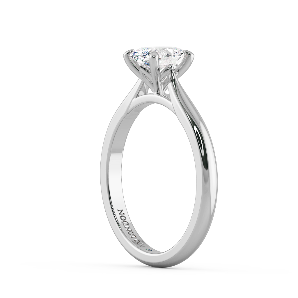 Oval Solitaire Engagement Rings