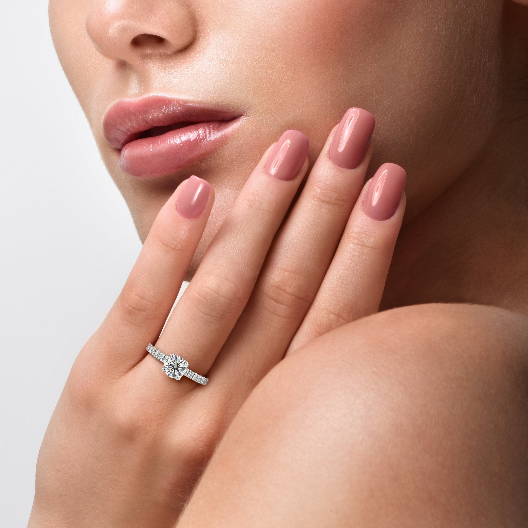 Round Shoulder Diamond  Engagement Rings